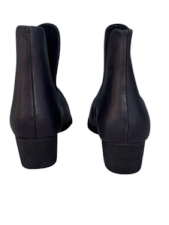 EUC Free People Black Chelsea
Ankle Boots with Pointed Toe EU 37 Leather Western - Picture 8 of 9